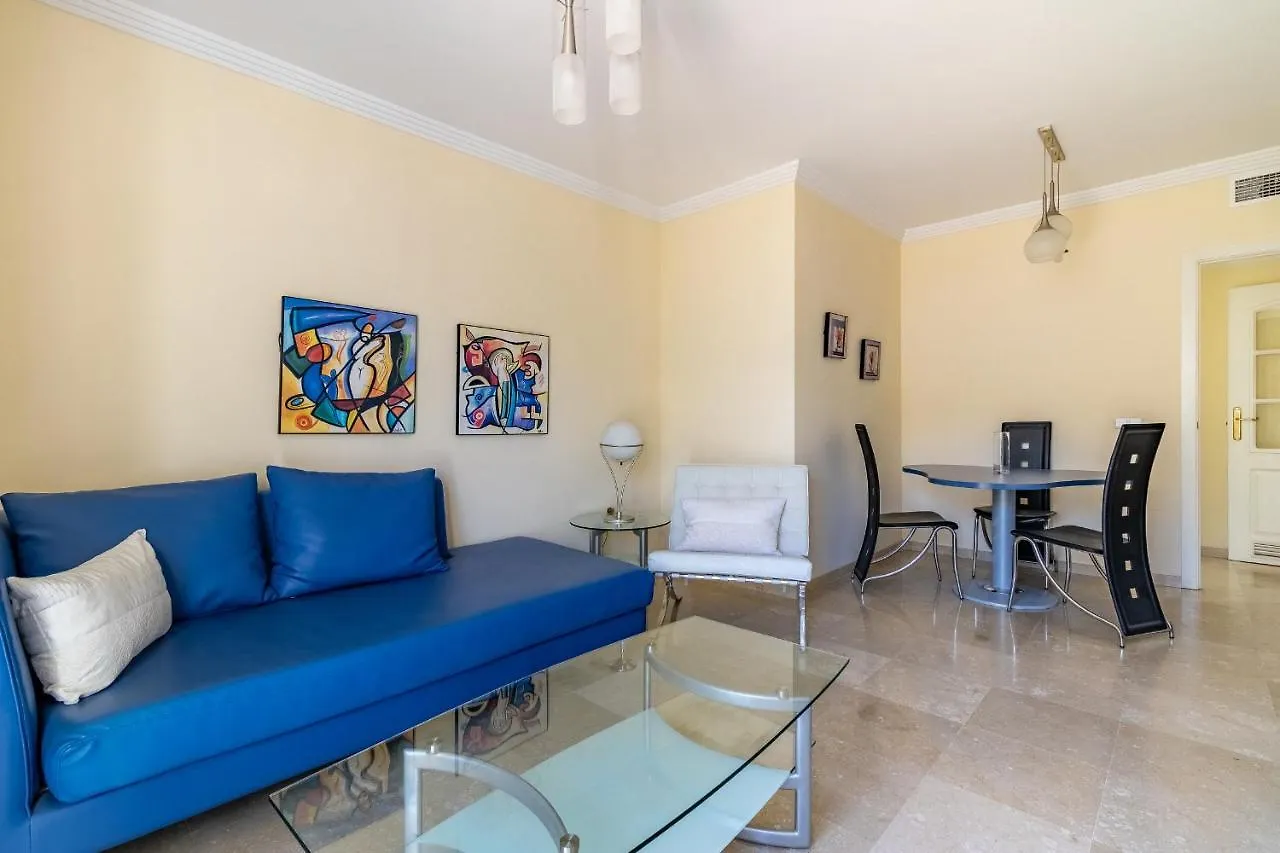 Cozy 2-Bedroom Beachfront Retreat In Estepona
