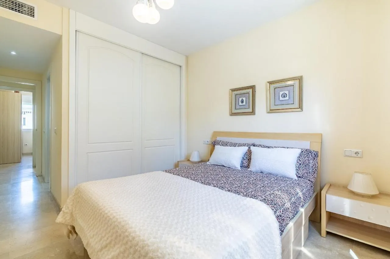 Lejlighed Cozy 2-Bedroom Beachfront Retreat In Estepona