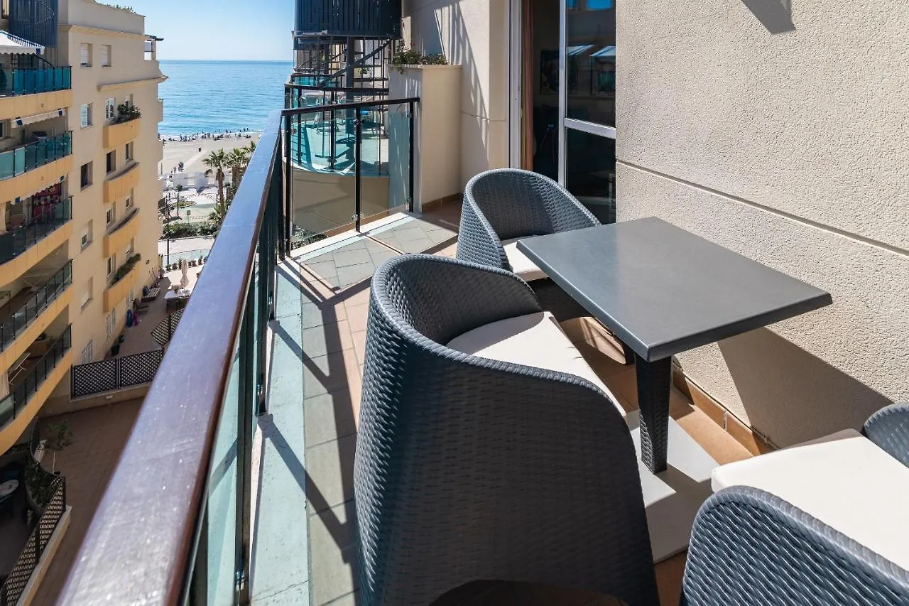 Cozy 2-Bedroom Beachfront Retreat In Estepona